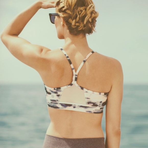 Lululemon Flow Y Bra IV
Wamo Camo Barely Pink Size 10 - Picture 6 of 12